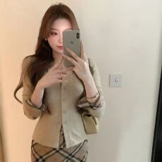 批发新款洋气高端大气名媛风修身上衣+高腰显瘦格纹半个身<b class='q'>长裙</b>套装