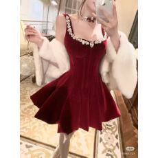 批发新款韩版时尚新年战袍赫本风气质镶钻吊带<b class='q'>连衣裙</b>