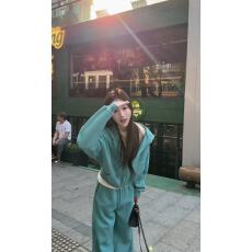 批发新款潮流连帽拉链<b class='q'>卫衣</b>外套+松紧腰立裁直筒卫裤套装