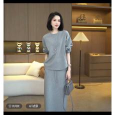 批发新款韩版时尚洋气宽松显瘦圆领<b class='q'>卫衣</b>开叉+松紧腰半身裙两件套