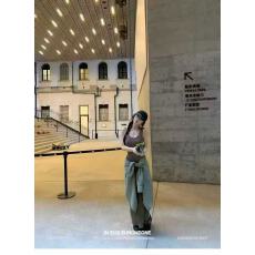 批发新款韩版高级感复古翻领长袖衬衫+收腰显瘦吊带连衣裙两件套