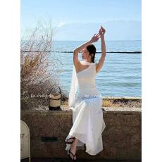 批发新款甜辣妹修身网纱飘带挂脖吊带背心+松紧腰波点半身裙<b class='q'>套装</b>