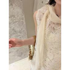 批发新款温柔精致钩花透视感飘带蕾丝无袖上衣+松紧腰半身裙<b class='q'>套装</b>