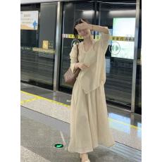 批发新款韩版时尚小众压皱花边拼接V领天丝上衣+松紧腰半身裙<b class='q'>套装</b>