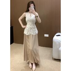 批发新款法式温柔风镂空<b class='q'>蕾丝</b>背心上衣+高级感优雅气质半裙两件套