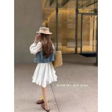 批发新款单穿重工刺绣V领单排扣<b class='q'>牛仔</b>马甲+蕾丝花边<b class='q'>连衣裙</b>两件套