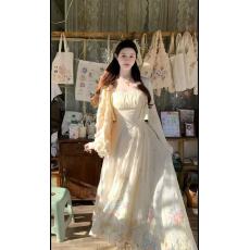 批发新款时尚温柔风防晒薄款开衫+渐变印花<b class='q'>雪纺</b>吊带<b class='q'>连衣裙</b>两件套