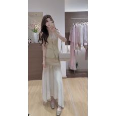 批发新款法式气质<b class='q'>高级</b>感V领修身显瘦单排扣马甲+高腰半身裙两件套