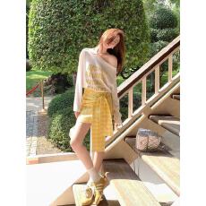 批发新款小众印花宽松慵懒斜肩长袖<b class='q'>T</b><b class='q'>恤</b>+绑带格子a字半裙两件套