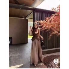 批发新款韩版时尚不规则<b class='q'>上衣</b>+松紧腰大摆半身裙两件套