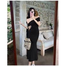 批发新款法式气质设计感一字肩斜肩露肩飘带包臀长裙