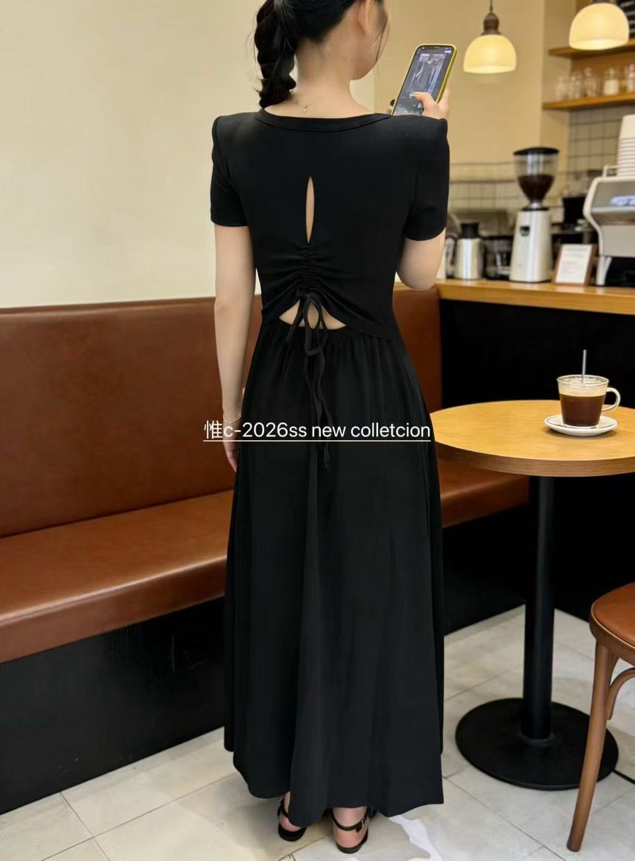 새로운 패션 디자인 센스 순수한 욕망 홀로우 아웃 펌프 로프 핫걸 몸매 가꾸기 슬림해 보이는 드레스