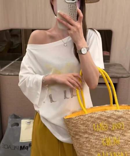 새로운 패션 느긋한 바람 비스듬한 어깨 만화 프린트 반팔 티셔츠 허리밴드 펌프 로프 반신 스커트 투피스 세트
