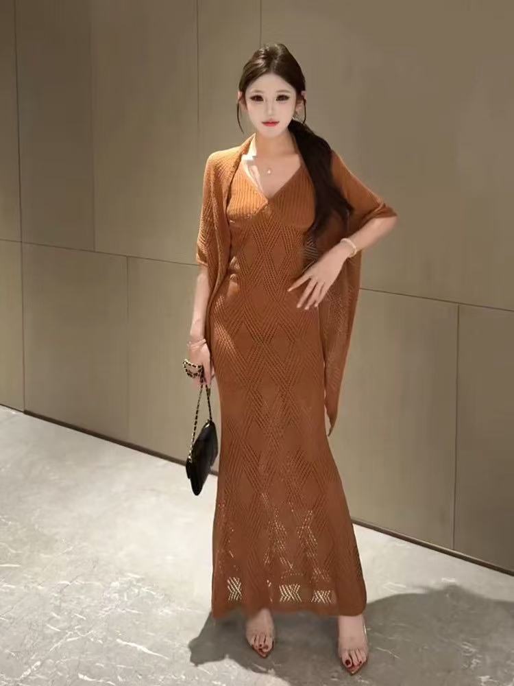 새로운 패션 순수한 욕망 바람 홀로우 아웃 니트 오픈 가디건 고급 센스 몸매 가꾸기 슬림해 보이는 슬립 드레스 투피스 세트
