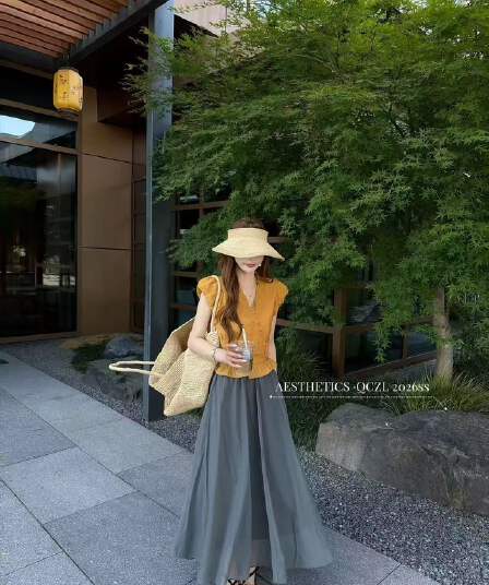 새로운 패션 프릴 거품 소매 V넥 레이스업 맨위 허리밴드 한 마디 반신 스커트 투피스 세트