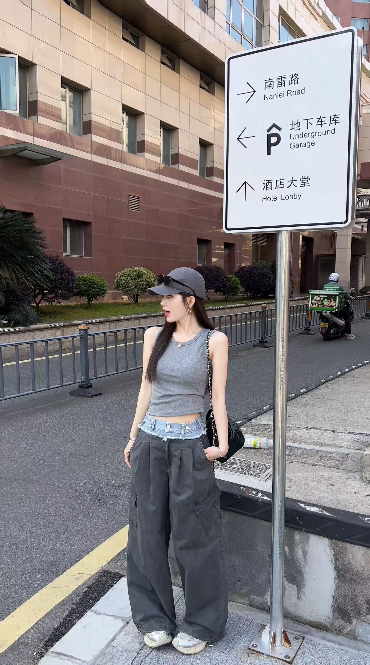 새로운 한국 스타일 패션 레트로 핫걸 몸매 가꾸기 조끼 하이웨이스트 패치워크 데님 워크웨어 팬츠 세트