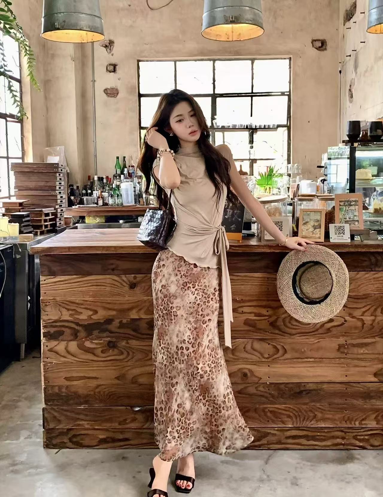 새로운 패션 몸매 가꾸기 펌프 Pleat 레이스업 맨위 허리밴드 레오파드 무늬 프린트 타이트 스커트 반신 치마 세트