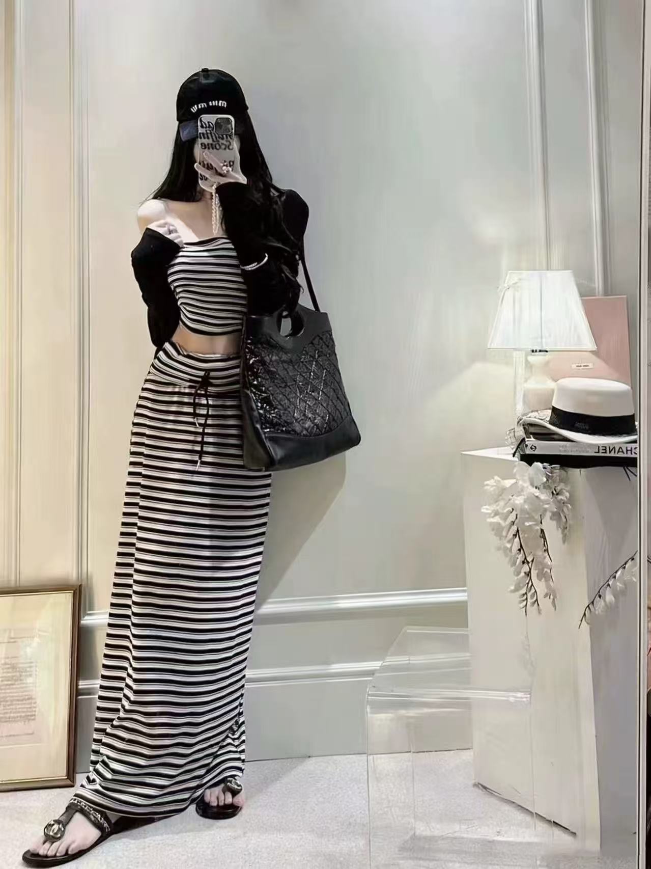 새로운 느긋한 바람 핫걸 얇은 스타일 자외선 차단 오픈 가디건 스트라이프 슬립 허리밴드 반신 스커트 3 세트