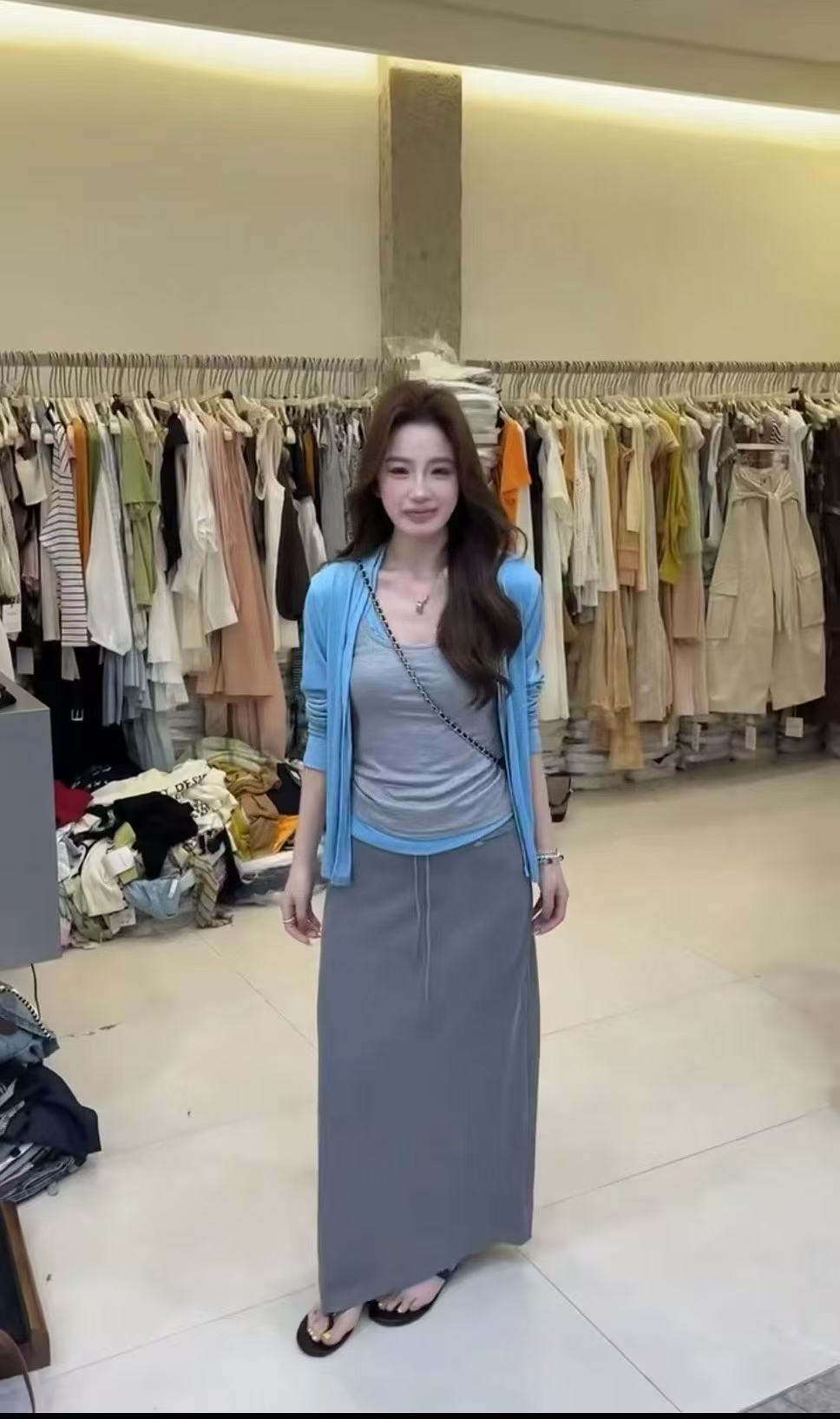 새로운 한 부서 미니멀리즘 얇은 스타일 자외선 차단 오픈 가디건 패치워크 색상 슬립 허리밴드 반신 스커트 3종 세트