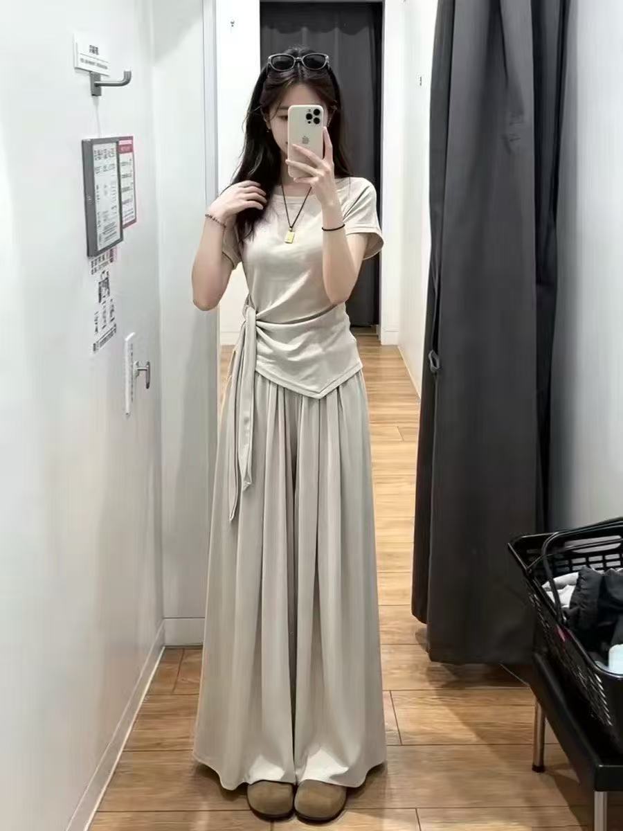 새로운 디자인 센스 레이스업 슬림해 보이는 허리 수축 반팔 티셔츠 허리밴드 넓은 다리 캐주얼 바지 투피스 세트