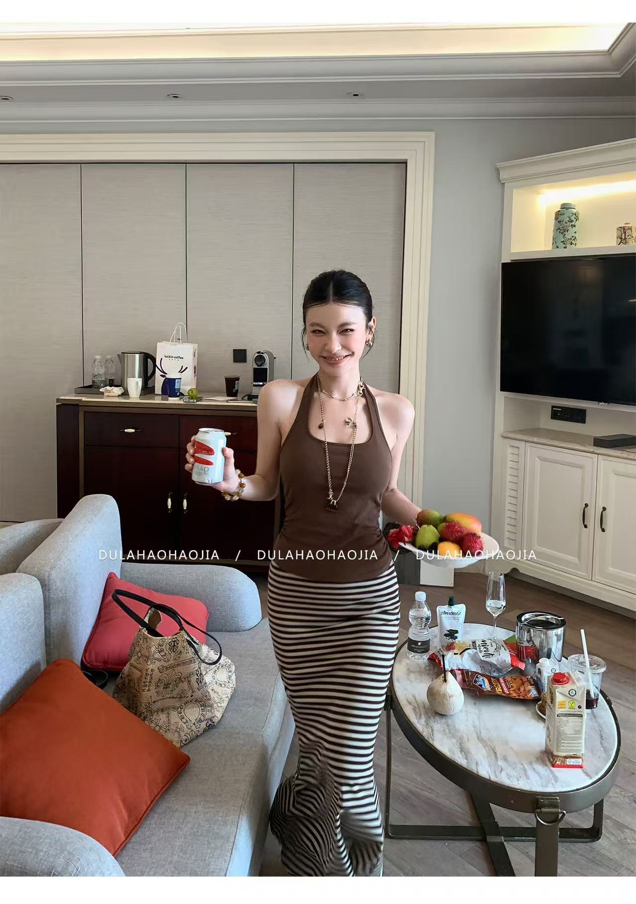 새로운 한국 스타일 패션 핫걸 바람 백리스 행침 목 조끼 허리밴드 스트라이프 인어 꼬리 롱 스커트 투피스 세트