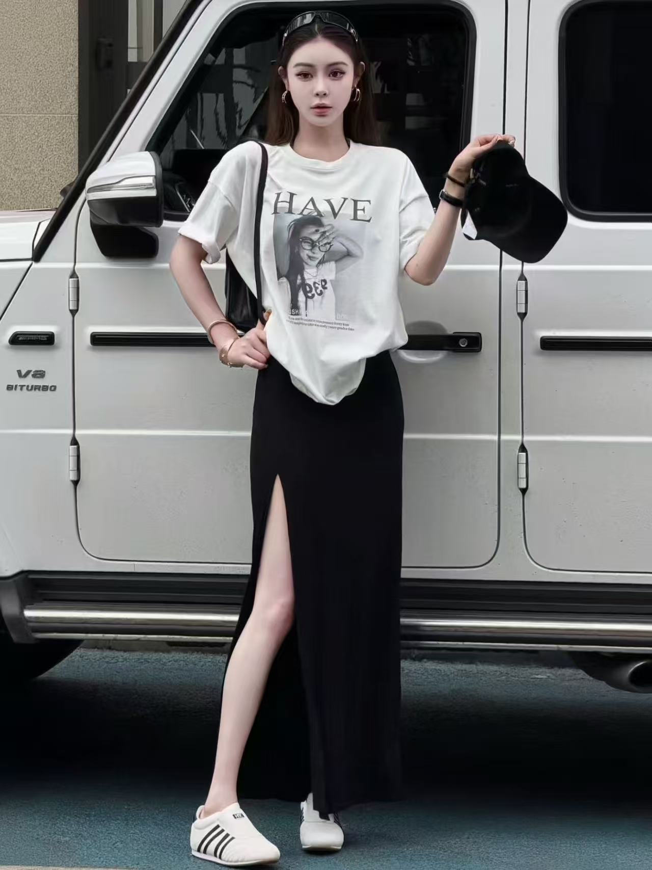 새로운 한 부서 느긋한 바람 패션 레트로 알파벳 프린트 티셔츠 허리밴드 트임 반신 치마 세트