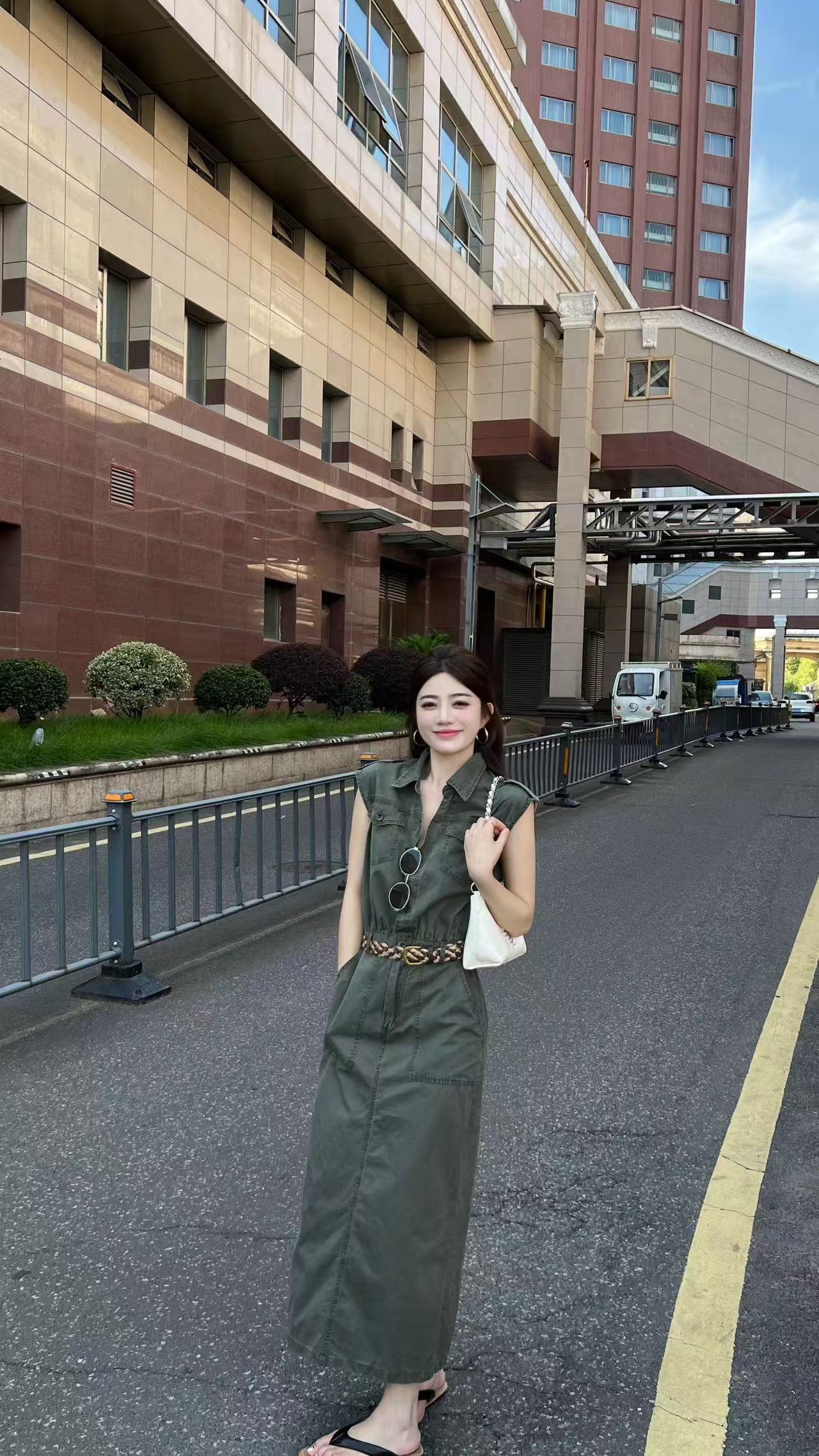 새로운 한국 스타일 패션 품격 다용도 슬림해 보이는 캐주얼 Feifei 소매 데님 드레스 벨트 투피스 세트