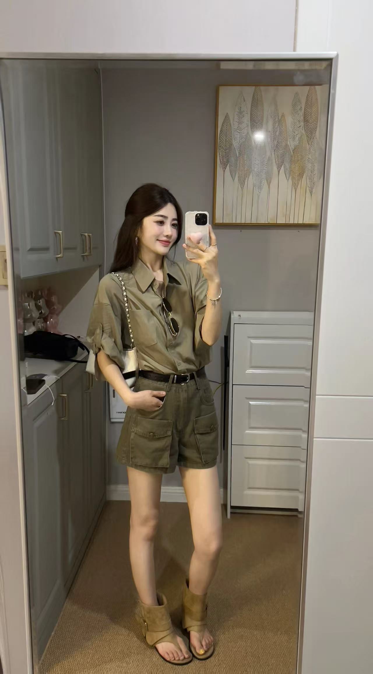 새로운 패션 오래된 돈 바람 품격 슬림해 보이는 폴로 칼라 셔츠 하이웨이스트 워크웨어 반바지 벨트 3 세트