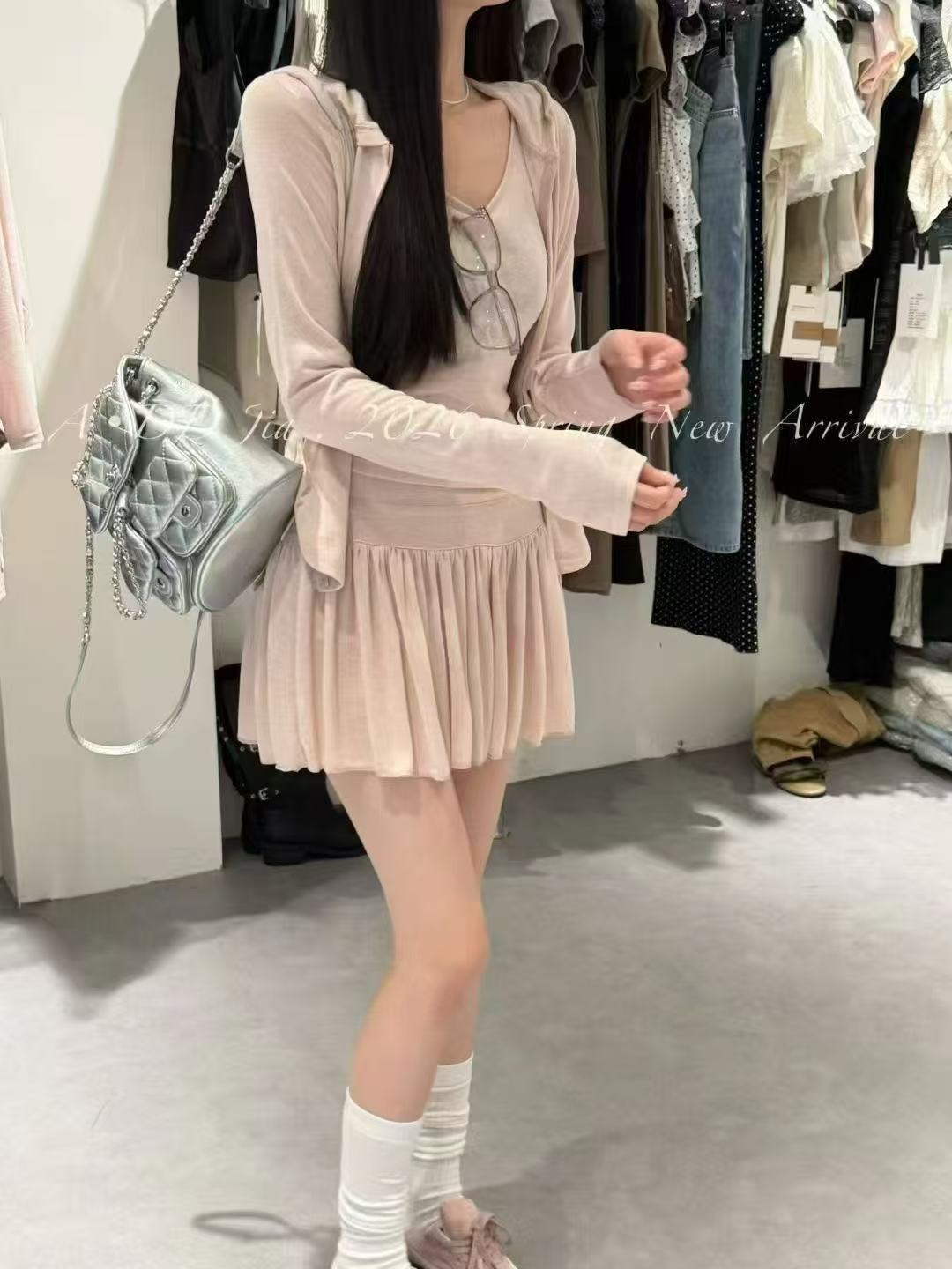 새로운 한국 스타일 패션 슬림해 보이는 페이크 레이어드 자외선 차단 후드 재킷 하이웨이스트 핀치 Pleat 바지 투피스 세트