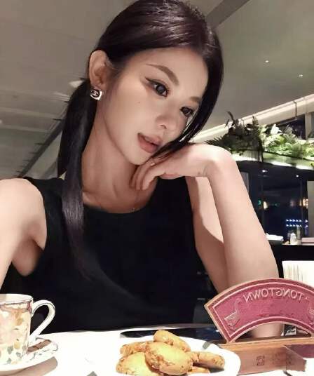 새로운 한국 스타일 품격 패션 허리 수축 백리스 민소매 맨위 허리밴드 캐주얼 스트레이트 팬츠 투피스 세트