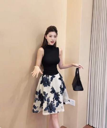 새로운 프랑스식 명문 여성 바람 미니멀리즘 민소매 맨위 허리밴드 자수 꽃 망사 반신 치마 세트