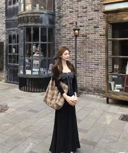 새로운 한 부서 바람 몸매 가꾸기 순수한 욕망 품격 오픈 가디건 스트라이프 슬립 튜브탑 하이웨이스트 반신 스커트 3 세트