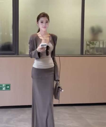새로운 세련된 레트로 긴팔 오픈 가디건 캐미솔 허리밴드 타이트 스커트 반신 스커트 3종 세트