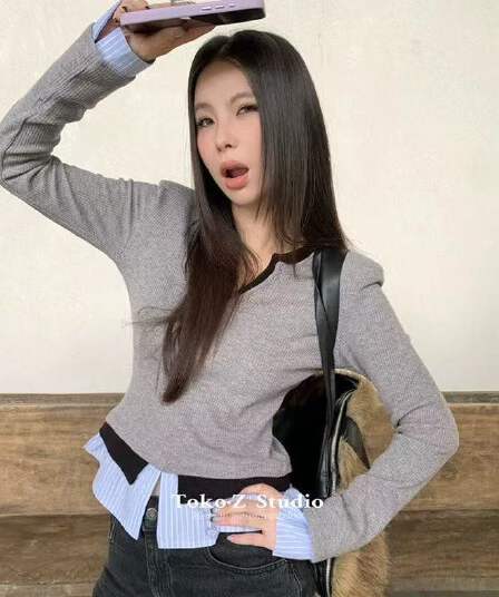 새로운 한국 스타일 패션 몸매 가꾸기 핫걸 배색 패치워크 페이크 레이어드 V넥 긴팔 맨위