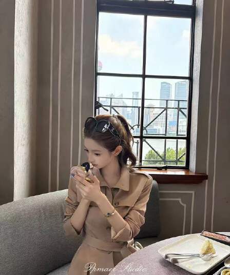 새로운 고급 센스 빛 럭셔리 명문 여성 바람 슬림해 보이는 허리 수축 재킷 재킷 허리밴드 불규칙 세트