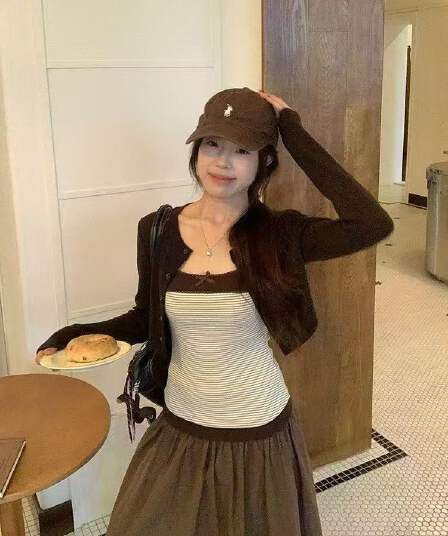 새로운 패션 부드러운 슬림해 보이는 오픈 가디건 도트 무늬 패치워크 색상 슬립 허리밴드 반신 스커트 3종 세트