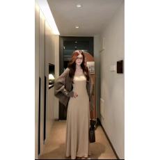 批发新款韩系慵懒温柔穿搭休闲蝙蝠袖毛衣开衫+修身连衣<b class='q'>裙</b>两件套