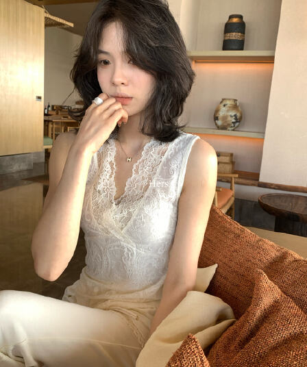 이른 봄 hers 미니멀리즘 품격 일상 스택 착용 슈퍼 아름다움 인사이드 가져 가라. 레이스 V넥 조끼 캐주얼 다용도 맨위