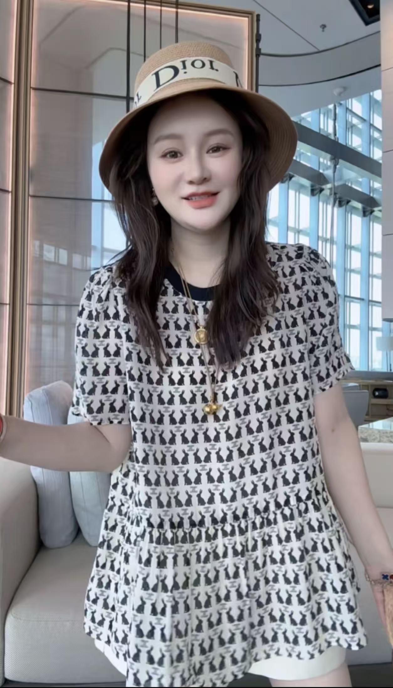 뽕나무 누에 실크 더블 크레이프 깊은 흑인과 백인 토끼 패턴 패션 실크 맨위