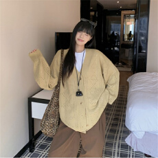 批发北极绒【腈纶35%锦纶40%PBT25%】钩花<b class='q'>镂空</b>V领针织<b class='q'>开衫</b>女毛衣外套