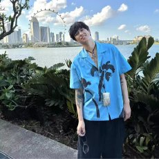 批发夏季岛屿约会记古巴领印花度假风时髦蓝色短袖衬衫男宽松慵懒外套