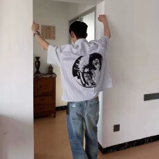 批发夏季新款美式休闲个性印花短宽剪裁条纹开衫衬衫短袖男女同款衬衣