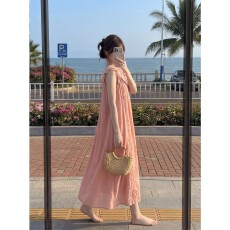 批发实拍有货粉色<b class='q'>泡泡袖</b>镂空刺绣小飞袖宽松显瘦<b class='q'>连衣裙</b>