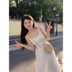 批发实拍有货 长款A字<b class='q'>连衣裙</b> 仙女白色蛋糕裙吊带长裙