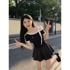 批发实拍有货 美式辣妹运动休闲风斜领蝴蝶结<b class='q'>T</b><b class='q'>恤</b>上衣蓬蓬短裙<b class='q'>裤</b>两件套