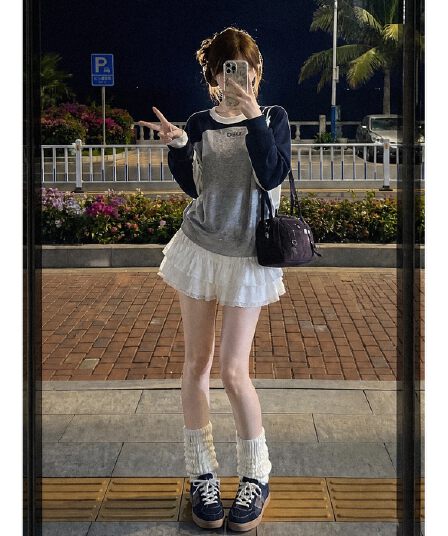 실사 재고 있음 가을 신제품 배색 패치워크 캐주얼 루즈핏 라운드 넥 후드티 여성 아메리칸 레트로 털 서클 순면