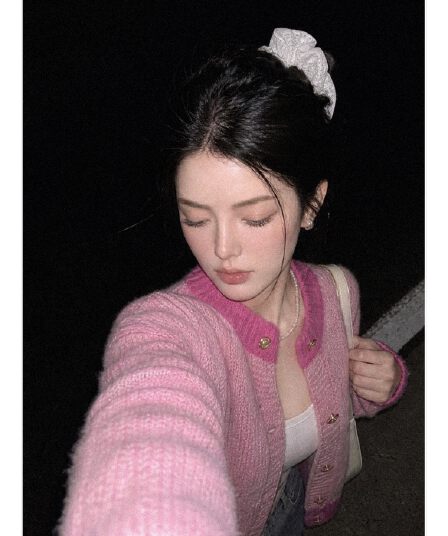 실사 재고 있음 한 부서 품격 연령 감소 핑크색 니트 스웨터 오픈 가디건 여성 가을 겨울 새로운 루즈핏