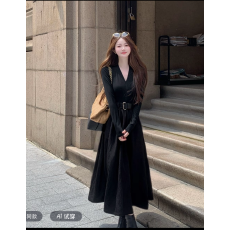 批发佐佐家小个子气质V领针织拼接长袖连衣裙<b class='q'>春</b>秋季女收腰修身长裙子