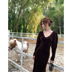 批发繁花复古午夜梦幻显瘦气质舞台性感女人高腰v字连衣裙