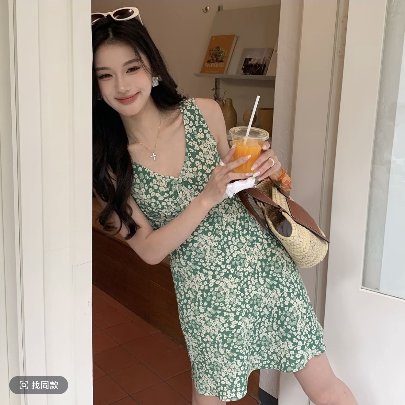 칭촨 꽃 편지 프로 피부 사람들 실크 사람들 면 비스듬한 자르다 v 칼라 허리 수축 느긋한 느슨함 센스 미니 스커트